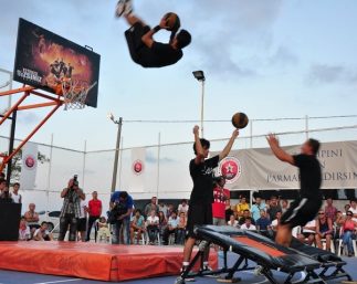 228799_10150357494800519_284089750518_10259339_5647794_n