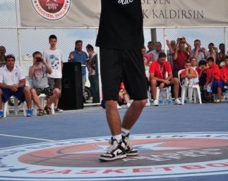 300359_10150357496075519_284089750518_10259357_4897797_n