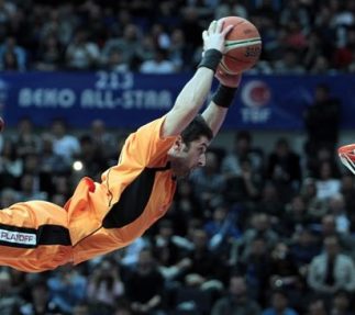 395487_10151403282740519_1118548849_n